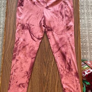 Chicos women marble print leggings